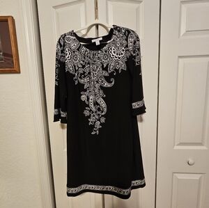 Dressbarn Black and White Sheath Dress with 3/4 Sleeves